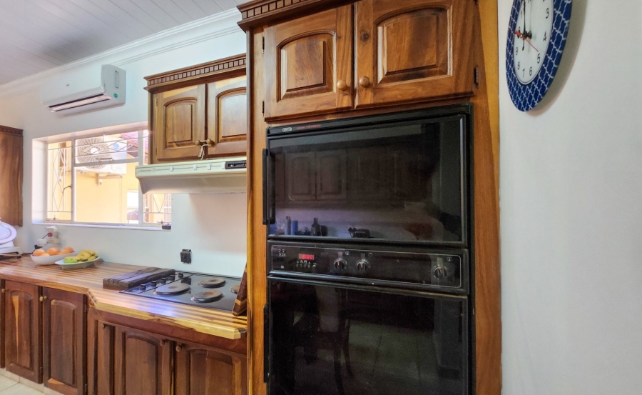 4 Bedroom Property for Sale in Wilkoppies North West